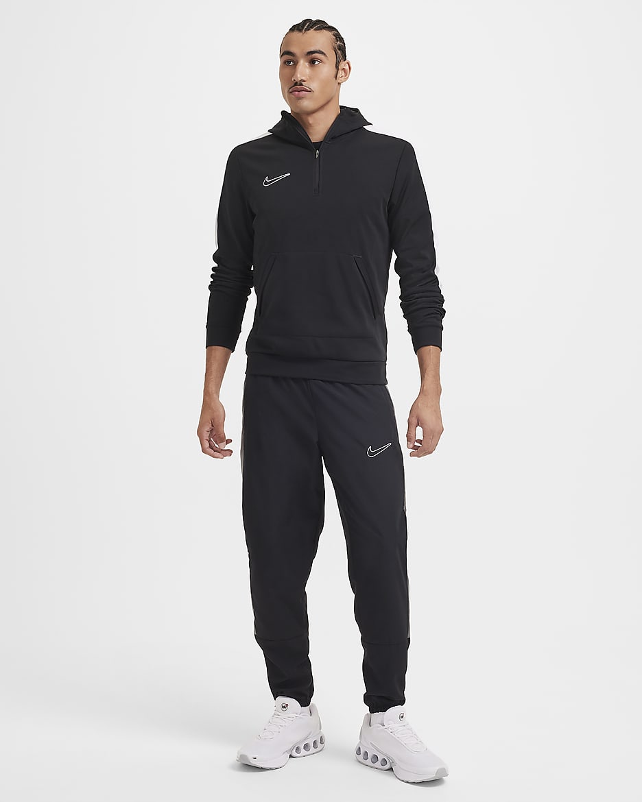 Nike therma football hoodie best sale